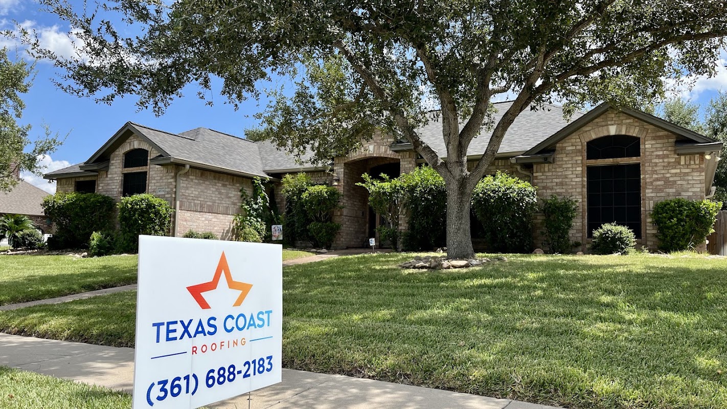 TEXAS COAST ROOFING logo