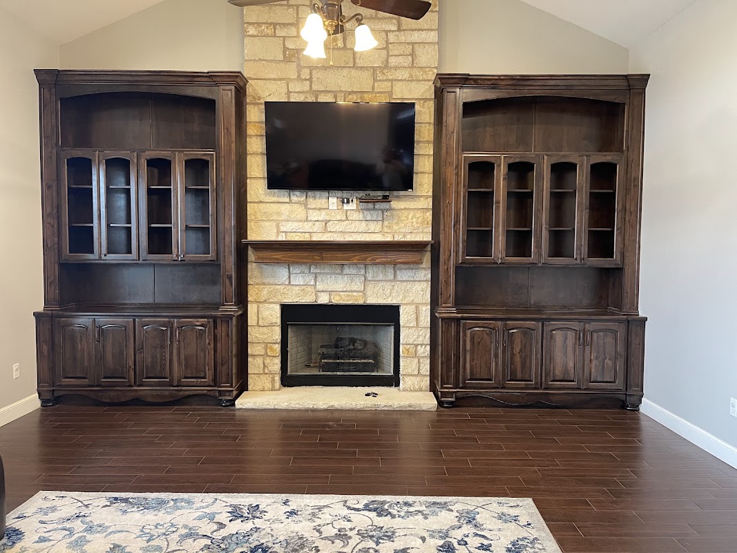 Heritage Custom Woodworks logo
